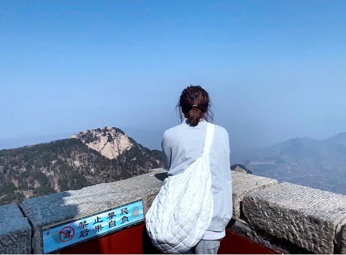 2025年天天彩资料大全和戴假肢3次登顶泰山与戴假肢3次登顶泰山会怎样